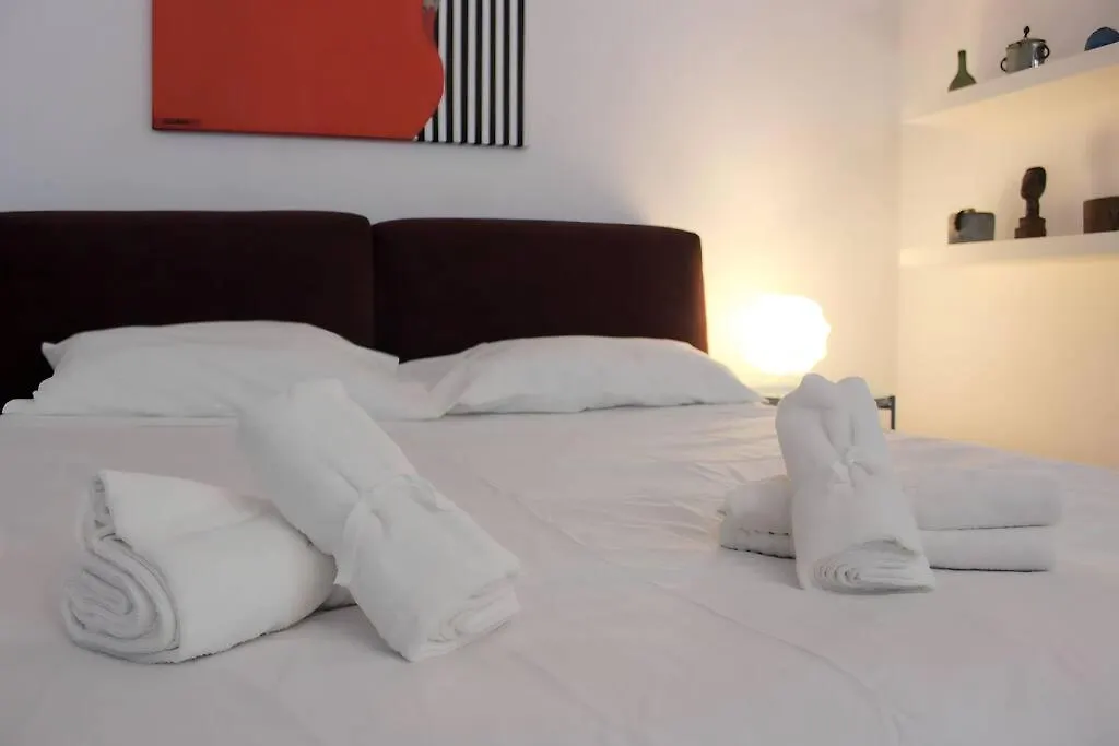 Apartament Romantica Cenisio Mediolan Włochy